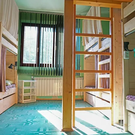 House Tisa 旅馆 *